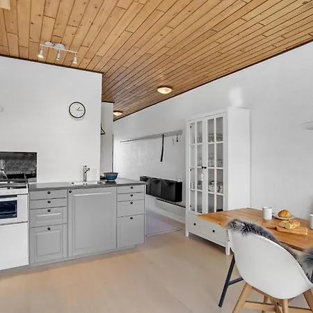 Cozy In With Indoor Swimming Pool Vestervig